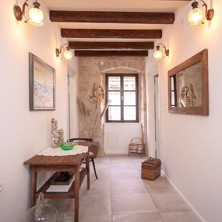 Holiday Home Skala With Hot Tub & Kala With Terrace Pitve Exteriör bild